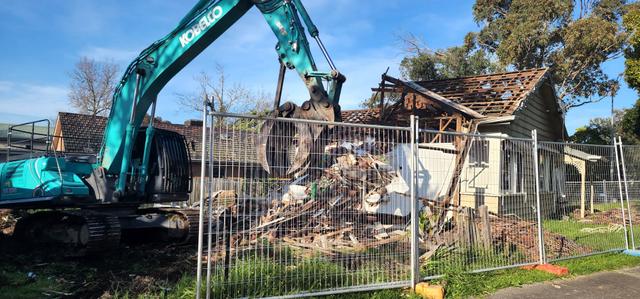 House & Garage Demolition in Melbourne - Exccell Demolition - Image 19